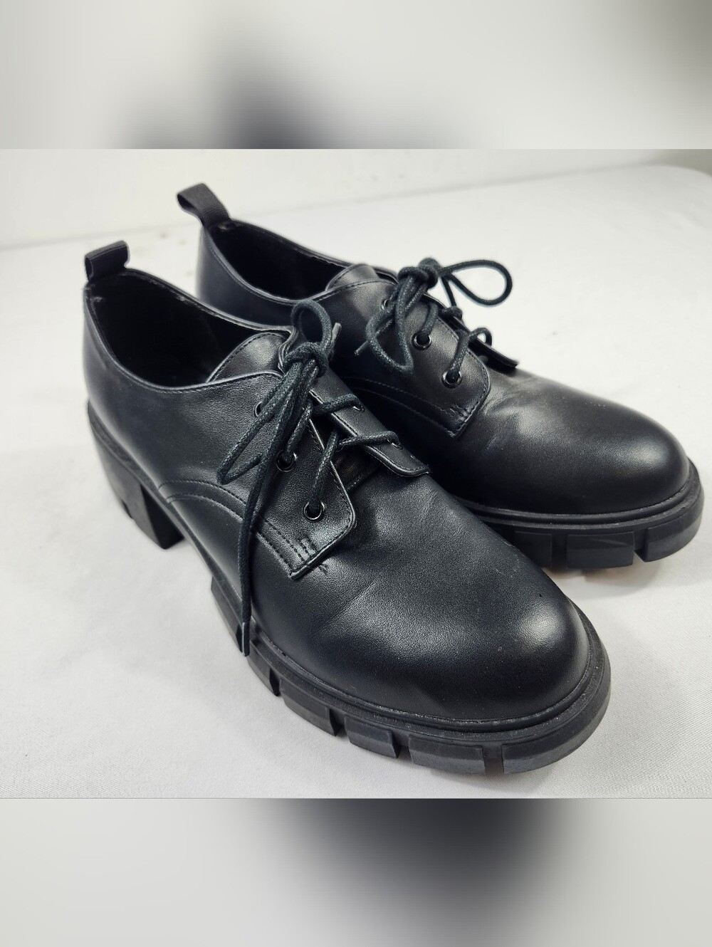 Madden Girl Black Chunky Lace-Up Heeled Oxfords Size 9.5